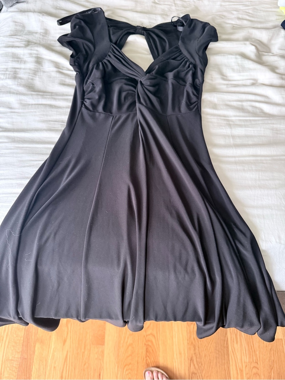 Women’s black dress size 6